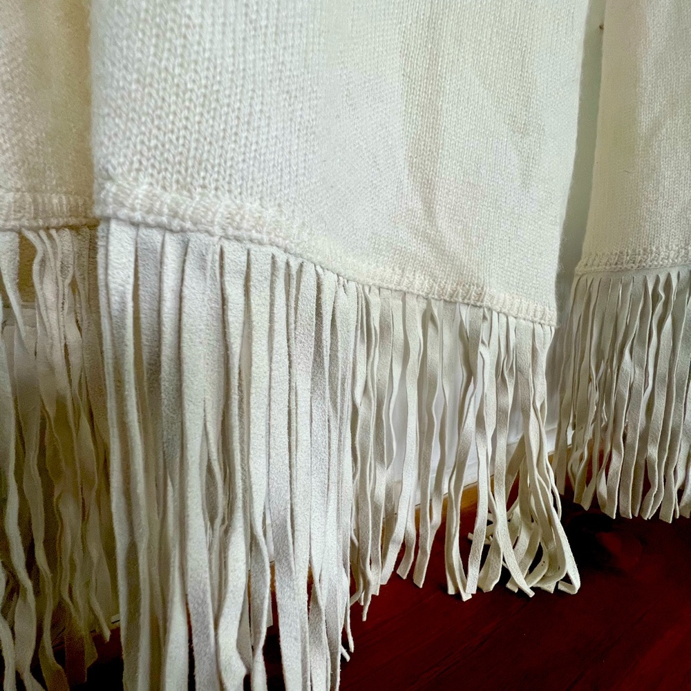 100% Cashmere Ivory Scarf with Suede Fringe